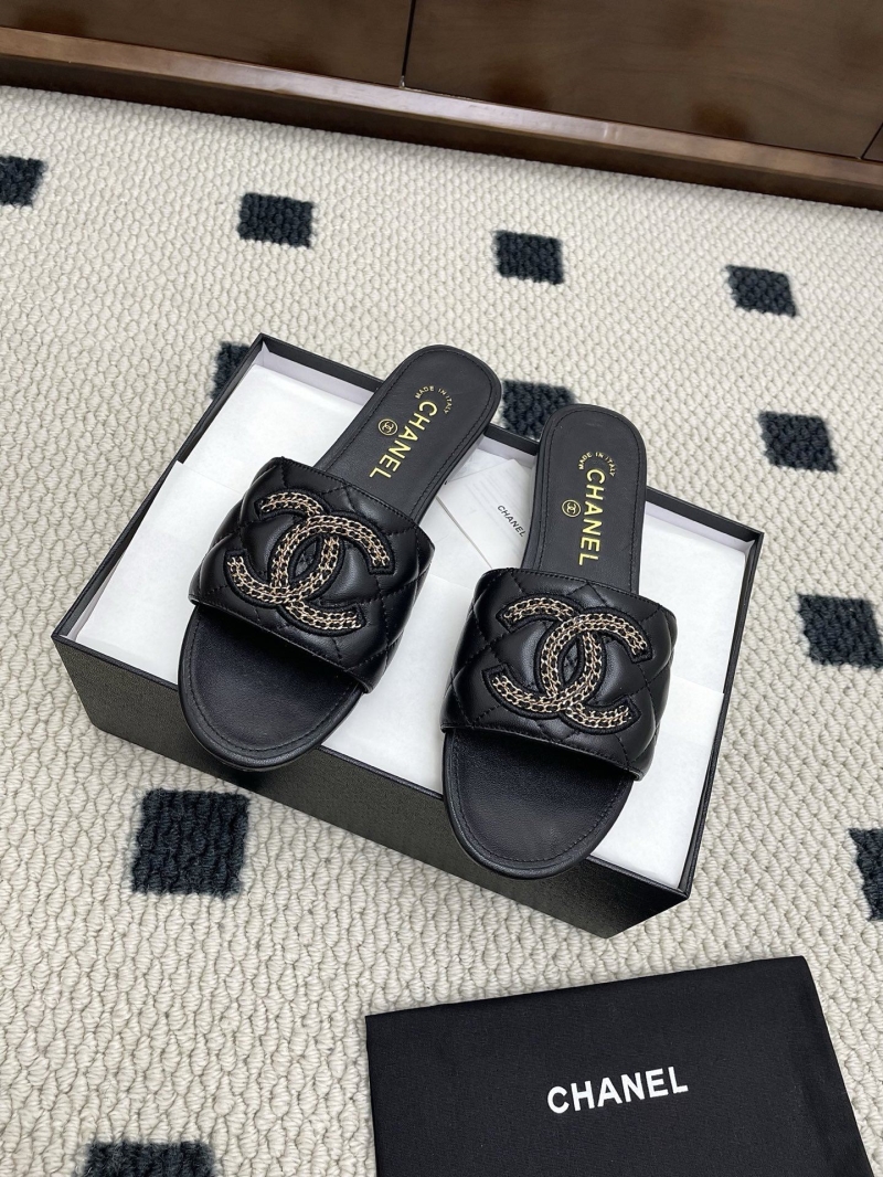 Ch**el slippers